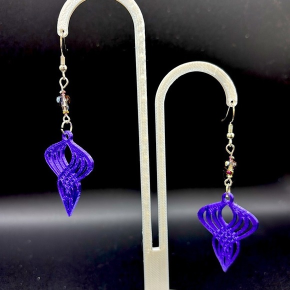 Geometric Earrings - Picture 6 of 6